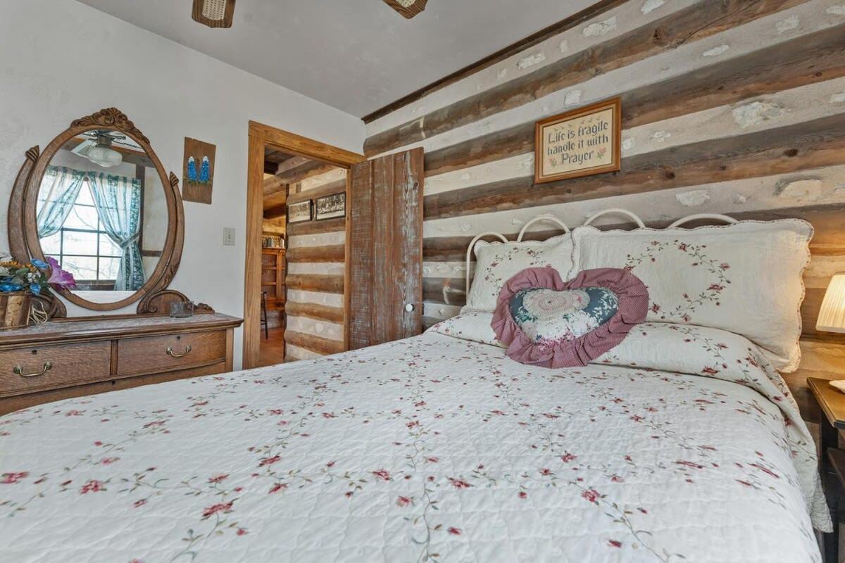 Das Eck Haus - Cozy Cabin Getaway Fredericksburg Eksteriør billede